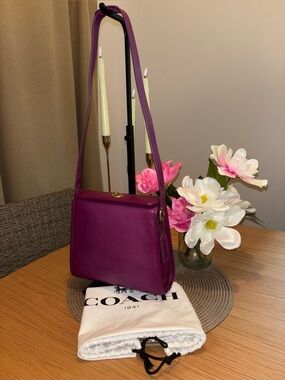 Coach Turnlock Shoulder Bag in Amethyst/B4/Purple - Coach Originals